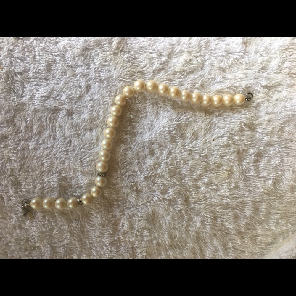 Bracelet pearls